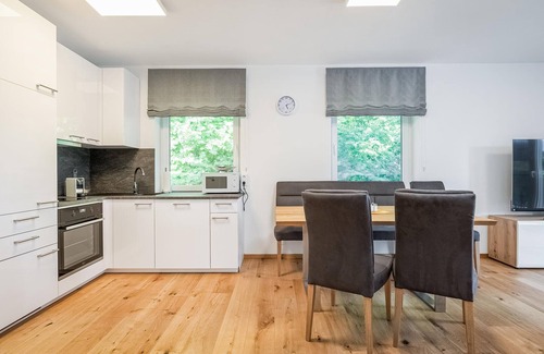 Augsdorf Apartment | Seeblick-Apartment in Velden