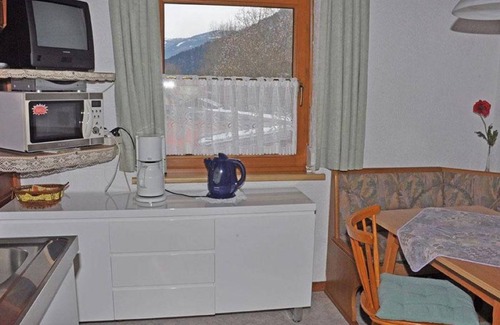 Doebriach Bed & Breakfast | Seeblickappartement - Frühstückspension Käfer