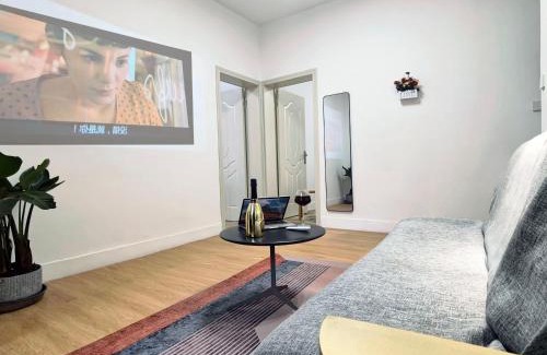 Chengdu City Centre Apartment | Seeking Flavors in Chengdu t aishengnanlu road