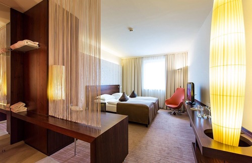Klagenfurt am Woerthersee Hotel | Seepark Wörthersee Resort