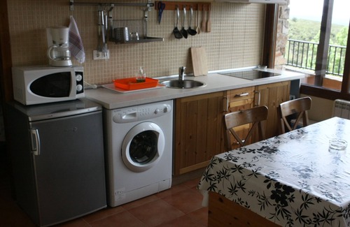 Berzosa del Lozoya Cottage | Self catering El Esguizaro for 4 people