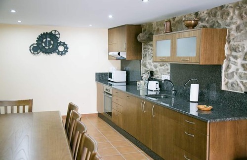 Cuntis Cottage | Self catering Antonio De Sofia for 12 people