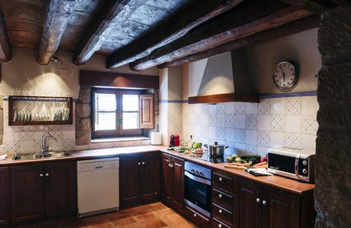 Casserres Cottage | Self catering La Cabana for 15 people