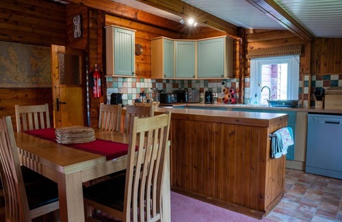 Duirinish Cabin | Self-Catering log cabin near Plockton and the Isle of Skye secluded, well equipped and dog friendly.