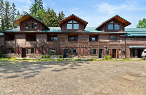 Coolin House | Selkirk Lodge at Cavanaugh's