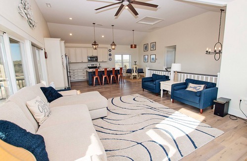 Carova Beach House | Semi-Oceanfront, Wild Horses, Hot Tub, Ocean Views! 4x2000, Sandfiddler Inn
