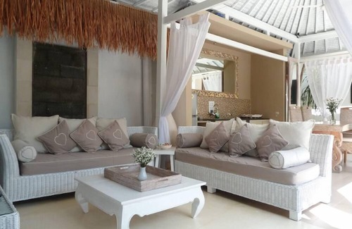 Nakula Villa | Seminyak: Pool Villa - 6 pers. - in the heart of Seminyak - very quiet