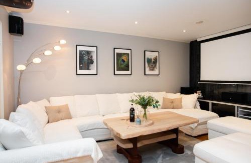 Godvik Apartment | Semwil Apartment