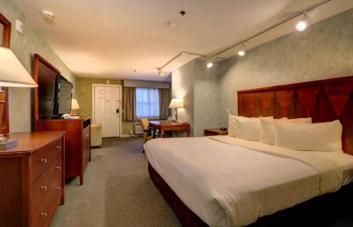 Augusta Hotel | Senator Inn & Spa