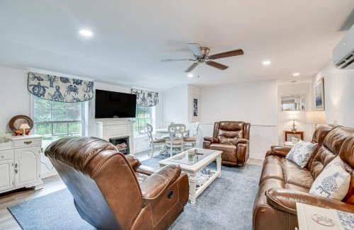 Burdett House | Seneca Lake Retreat with Deck - Walk to Wineries!