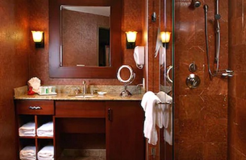Downtown Niagara Falls Hotel | Seneca Niagara Resort & Casino