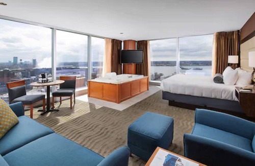 Downtown Niagara Falls Hotel | Seneca Niagara Resort & Casino