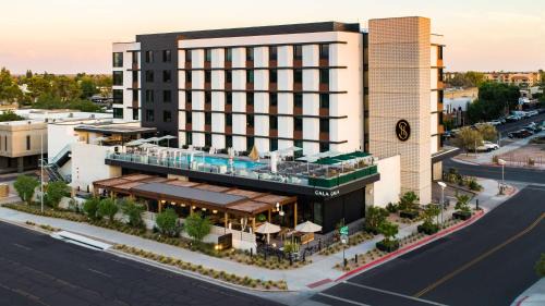 Entertainment District Hotel | Senna House Hotel Scottsdale, Curio Collection By Hilton