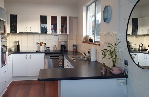 Dunbogan Apartment | Sensational Waterfront Apartment