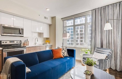 LoDo Hotel | Sentral Union Station | Studio Apt in Union Station | Outdoor Pool | BBQ Area