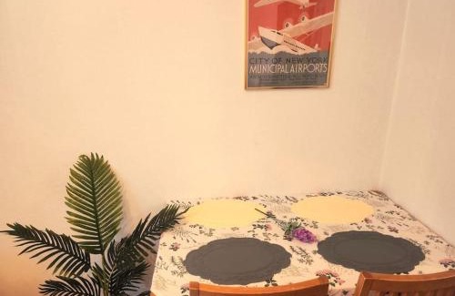 Seokchon-dong Bed & Breakfast | Seokchon Aerak