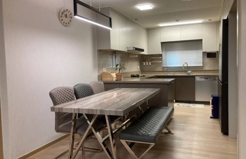 Sangil-tong Apartment | Seoul Central I'Park 3Bdr 2Bath luxury apartment