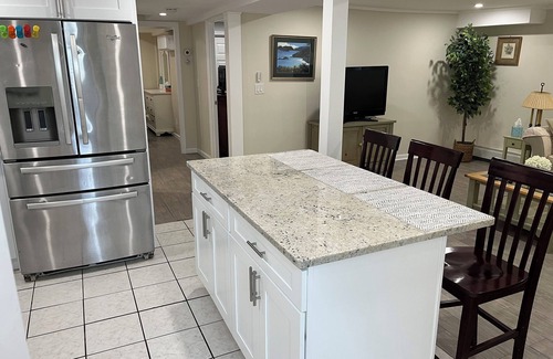 Long Beach House | SEPTEMBER SPECIAL – book now BEACHSIDE RETREAT 2 BD APT/W/PVT PATIO