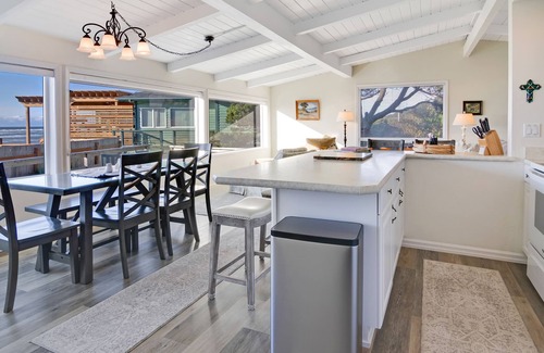 Yachats Cottage | Serendipity - North Yachats Ocean View with easy beach access.