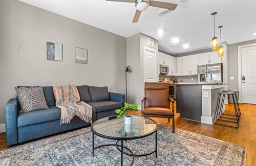 Fort Worth Apartment | Serene 1BD/1BA Stunning Pool12310