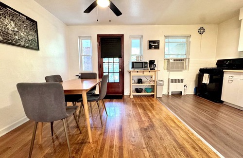Westwood Apartment | Serene 2-bedroom apartment with AC in charming Cincinnati