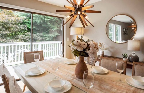Redmond House | Serene 3b2b Home, Family-Friendly, Backyard & A/C