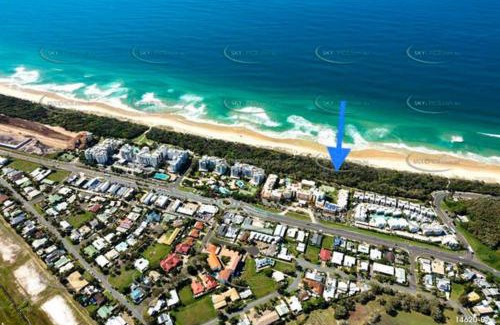 Marcoola Apartment | Serene 3BR Beachfront Retreat, Relax & Reconnect