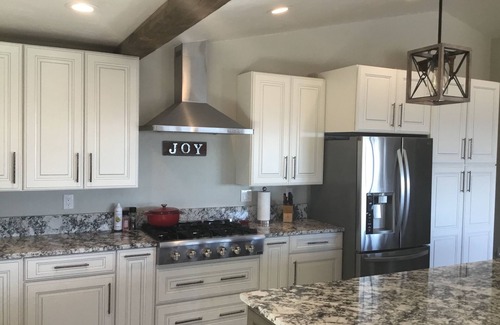 Richmond Hill Corridor House | Serene and sunny paradise with Pikes Peak views, chef’s kitchen & Trager