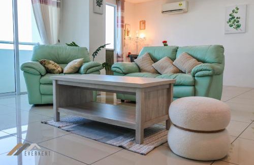 Miri Apartment | Serene Heights by Evernent