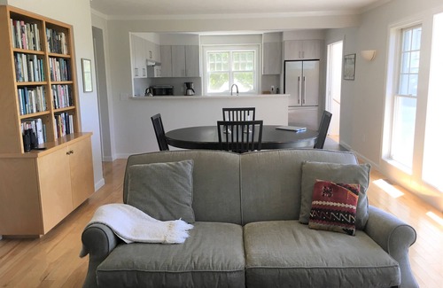 Danbury House | Serene hilltop retreat on 12 acres, minutes from Ragged Mountain Resort