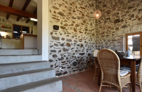 Remilly House | Serene Holiday Home in Rémilly with a Terrace