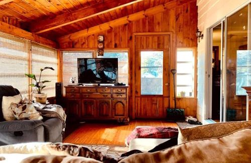 Sudbury House | Serene Home Nestled in Nature