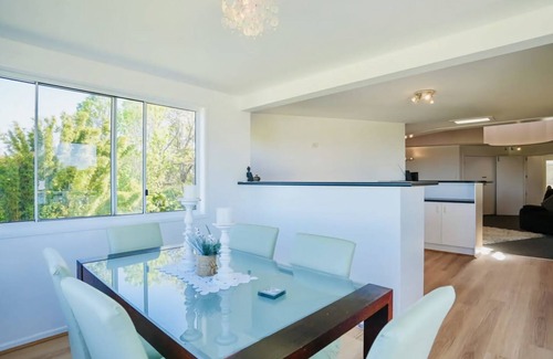 Eagle Heights House | Serene Mountainview Retreat Tamborine Mountain