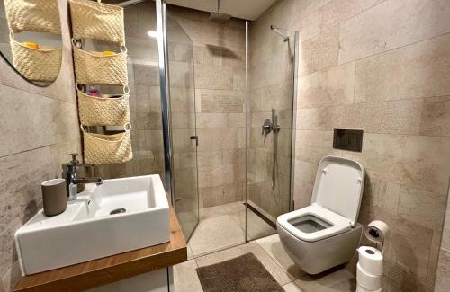 Liben Apartment | Serene & Private Garden Oasis
