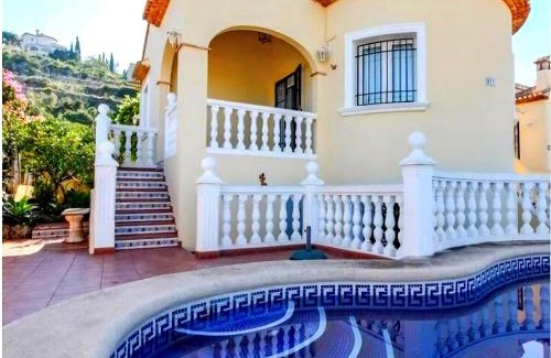 Rafol de Almunia Villa | Serene Retreat in El Ràfol, cleaning included