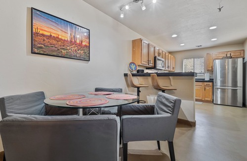 Skyline Bel Air Estates Condo | Serene Saguaro- Foothills condo w/heated pool, gym, private courtyard.