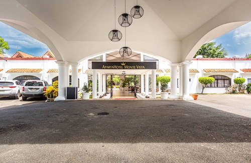 La Mulata Apartment | Serene Sosúa Retreat With the Biggest Pool in Sosua