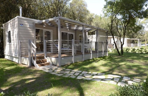 Baia Domizia Ski Chalet | Serene Stay by the Shore