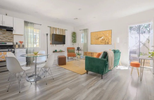 Atwater Village Cottage | Serene, Stylish 2bd/2bth Cottage & Yard!