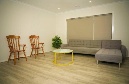 Donnybrook House | Serene Vista Homes-4-bedroom house