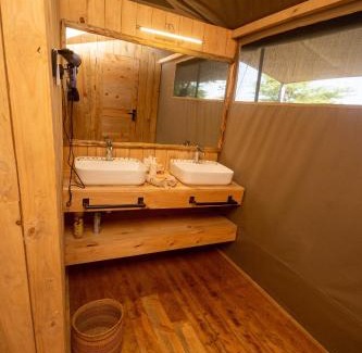 Mugumu Cabin | Serengeti Kifaru Tented Lodge