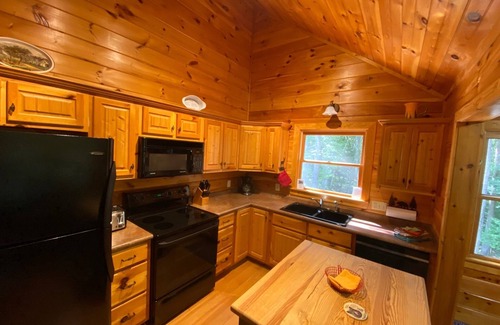 Copperhill House | Serenity Creek | Pet Friendly | Hot Tub | Fire Pit |