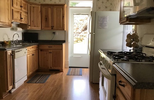 Rockwood House | Serenity Falls Charming home w/stone wood fireplace. Close to 7 Springs Resort