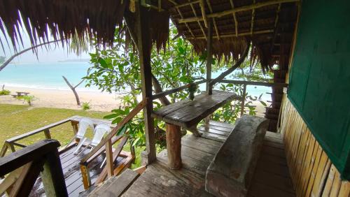 Port Olry Bed & Breakfast | Serenity Family Treehouse