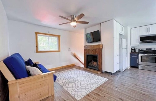 Unorganized Centre Parry Sound Cottage | Serenity In The Trees