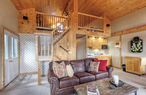 Lead Cabin | Serenity Ridge Retreat