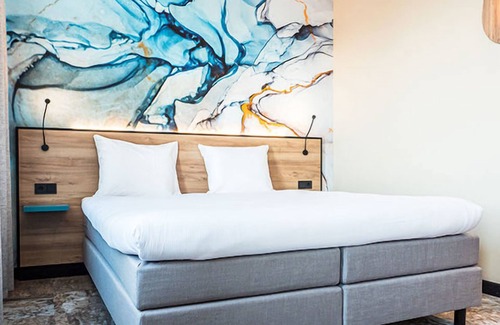 Scheveningen Badplaats Hotel | Serenity Stay near Scheveningen Beach, Cultural landmarks & local dining
