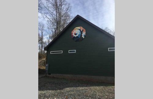 Weaverville House | Serenity Views Comfort - Close to City & Parkway!