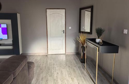 Tlokweng Apartment | SERENITY VILLA Self Catering Apartment