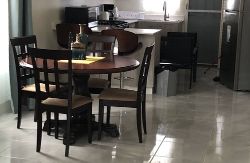 Discovery Bay House | SerenityVilla with Sea View In Discovery Bay